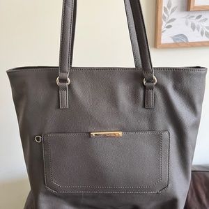 Tommy Hilfiger tote with wristlet